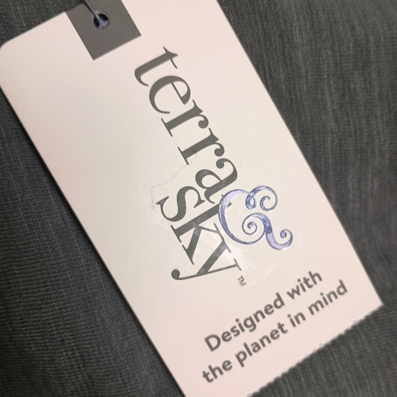 NWT Terra & Sky Plus Romper in Olive - Picture 8 of 9